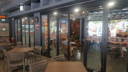 Q Bistro SS15 - Subang Jaya 2 AF1QipNpU4oQ4Z299QbB801d8lYFfevh2MffY7Fo004Jw426 h240 k no